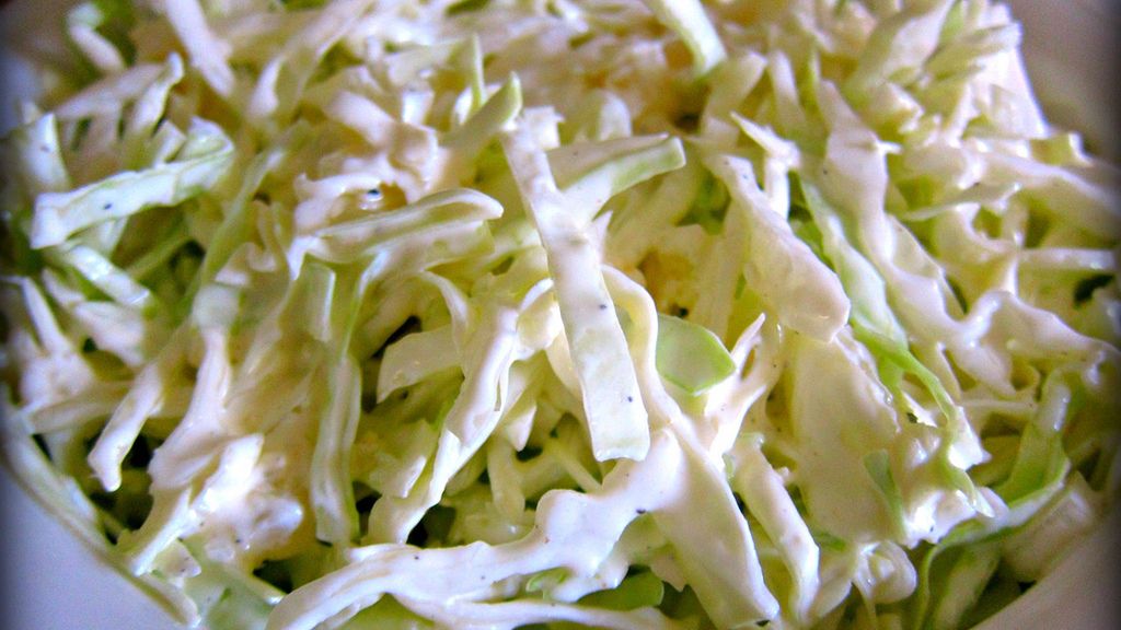 Sałatka Colesław (dostępna w sieci fast food)