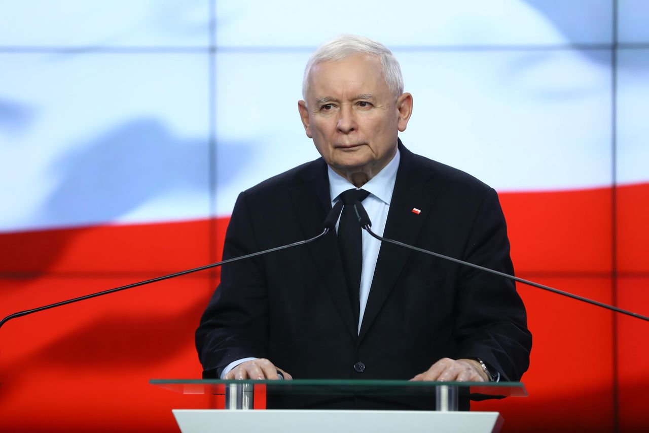 W Sejmie posiedzenie klubu PiS. Kaczyński: Nie jestem niczyim zakładnikiem