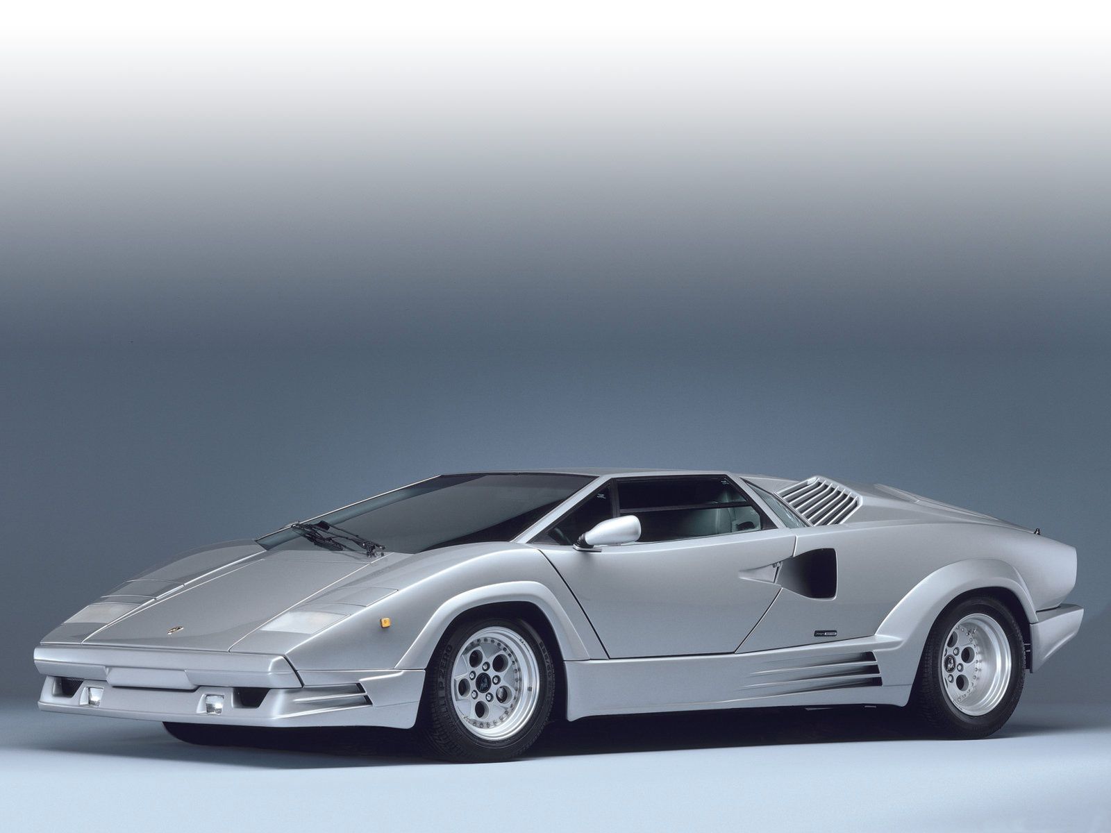 Lamborghini - od traktorów do potworów [galeria] 46