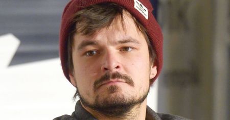 Dawid Ogrodnik był molestowany przez księdza. "Czuję na biodrze jego rękę. Zrzuciłem ją... Niestety po chwili wróciła..."