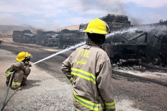 Afganistan: Talibska bomba zniszczyła 22 NATO-wskie ciężarówki