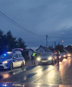 Policyjna obława po ucieczce ze szpitala. Sprawdzają każde auto