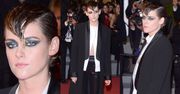 Zmęczona Kristen Stewart z wilgotnym strąkiem na czole