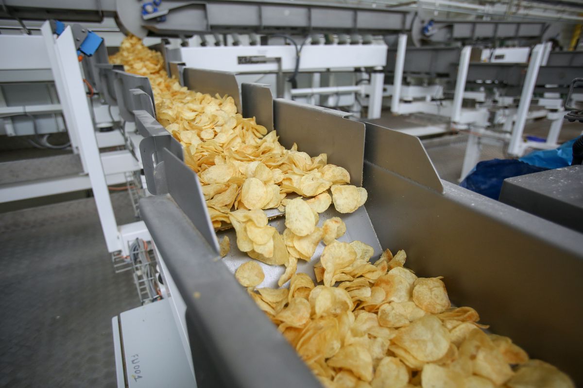 Chipsy i lody wycofane ze sprzedaży. GIS wydał ostrzeżenie 