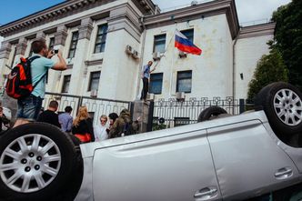 Rosja oburzona atakiem na jej ambasadę w Kijowie