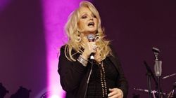Chrypa Bonnie Tyler jest wynikiem operacji strun głosowych