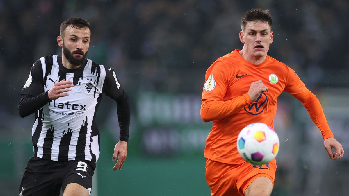 PAP/EPA / PAP/EPA/Christopher Neundorf / W meczu Borussii z VfB długo czekaliśmy na wyłonienie zwycięzcy