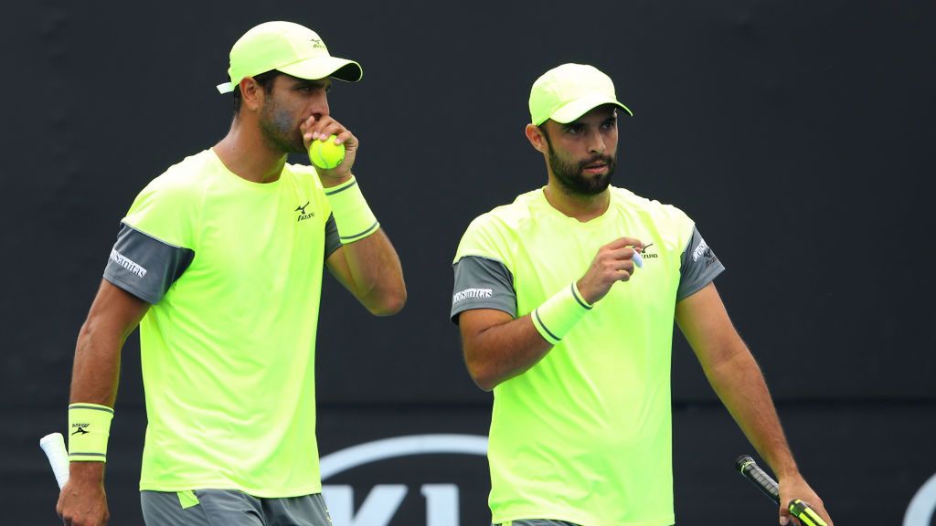 Getty Images / Mark Kolbe / Na zdjęciu: Robert Farah (z lewej) i Juan Sebastian Cabal (z prawej)