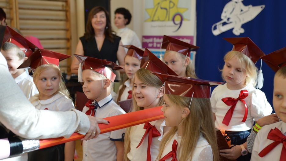 Ślubowanie klas pierwszych w Bełchatowie