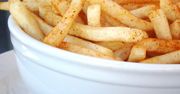 Mrożone długie frytki z dodatkiem soli