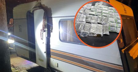 Emeryci przemycili z Hiszpanii narkotyki. Są warte kilka milionów
