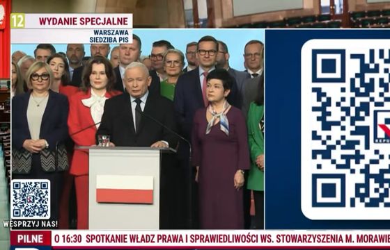 "Sprytna" wrzutka Republiki. Kod do wpłat na siebie w czasie odezwy Kaczyńskiego