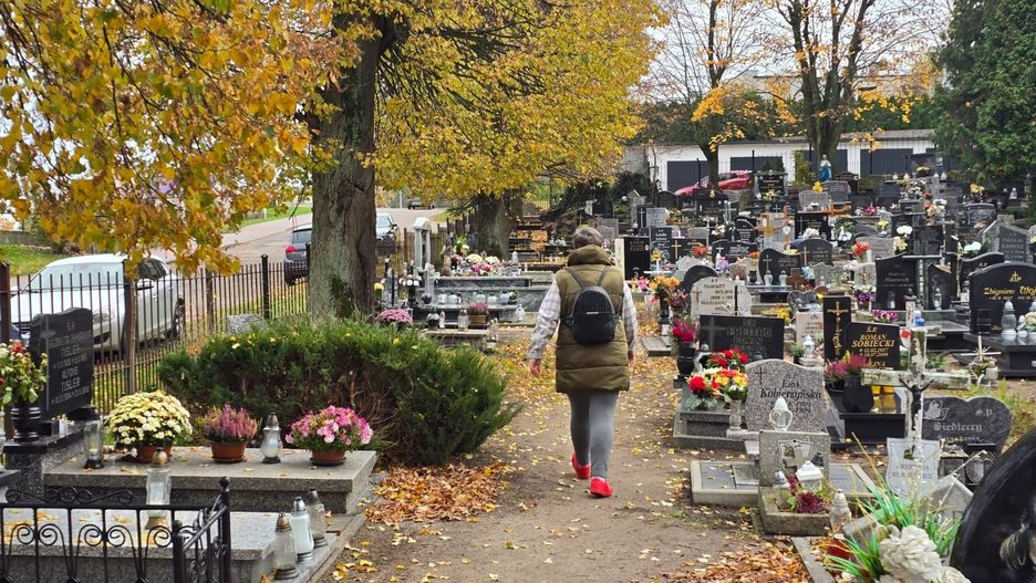 Do cmentarzy w Starogardzie Gdańskim można dojechać specjalnymi liniami autobusowymi