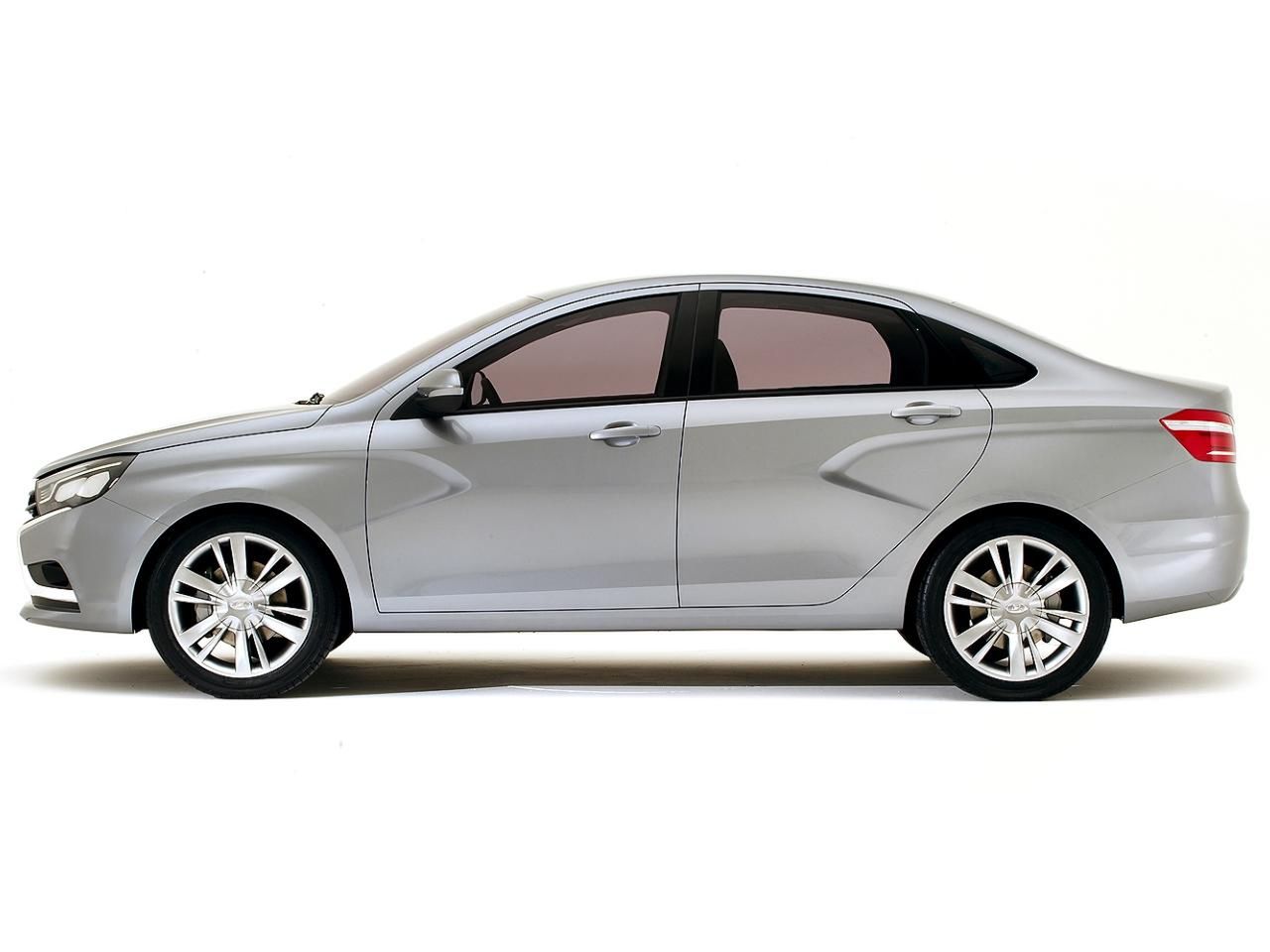 Lada Vesta i XRay przedpremierowo [aktualizacja] 5