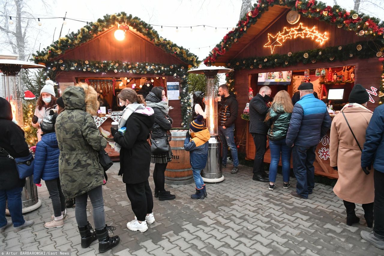 Zabójcze ceny na jarmarku w Krakowie. Chleb ze smalcem jak ośmiorniczki