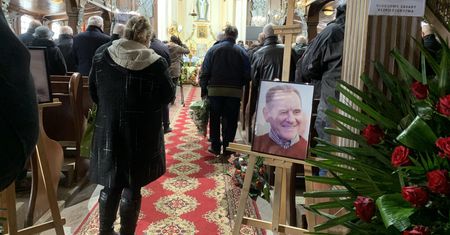 Ryszard Szurkowski spoczął w rodzinnych stronach. Wybitnego kolarza żegnała rodzina i przyjaciele