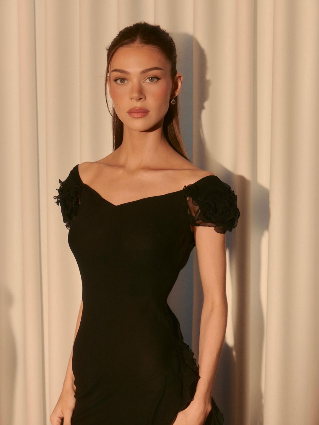 Nicola Peltz
