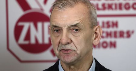"Lex Czarnek 2.0" zawetowane. "Ustawa rozmija się z potrzebami szkoły"