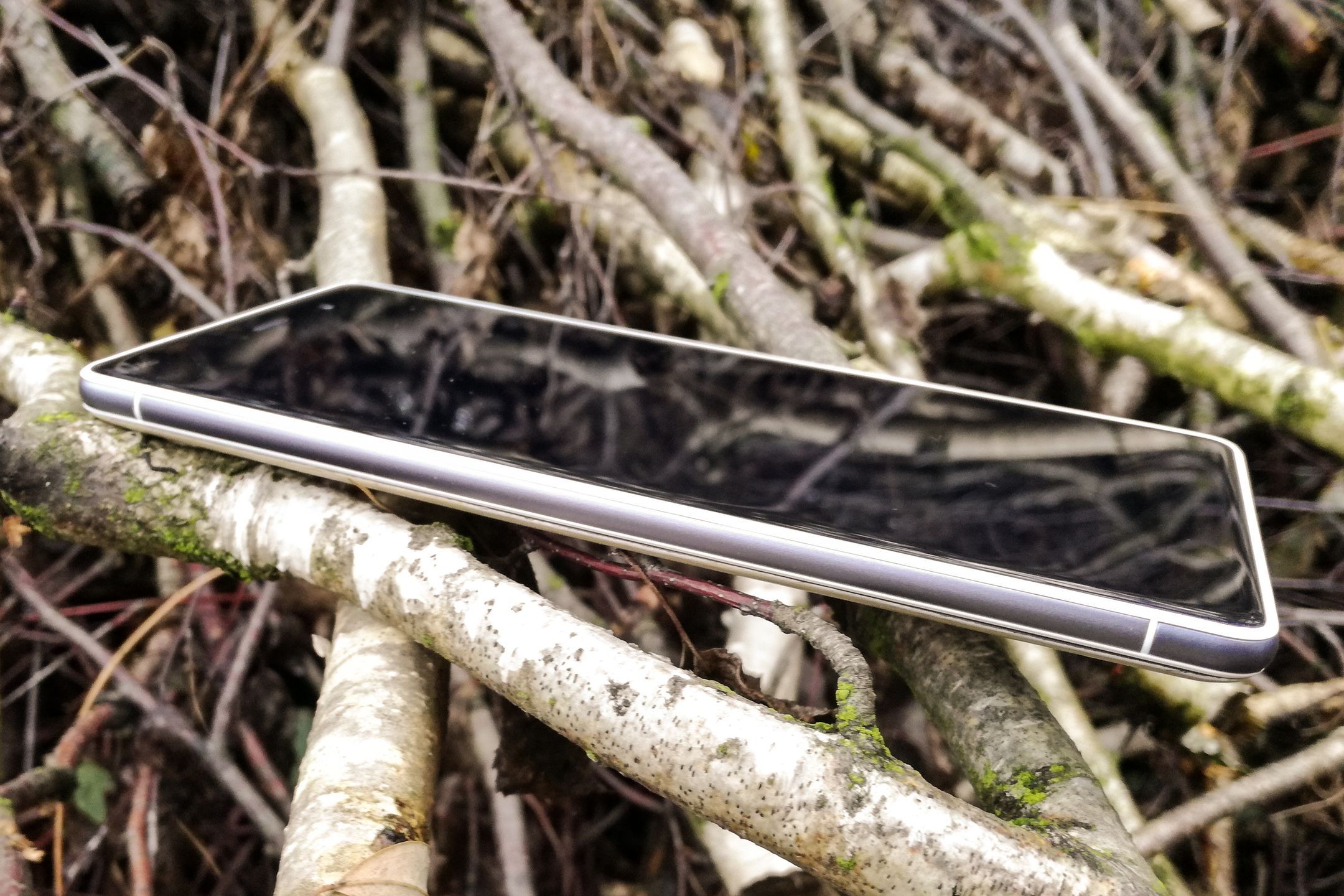 Wiko Fever SE – test drewnianego, świecącego w ciemności francuskiego smartfonu 3
