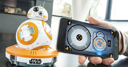 Miniaturowy BB-8, droid z nowych Gwiezdnych Wojen, już w sprzedaży!