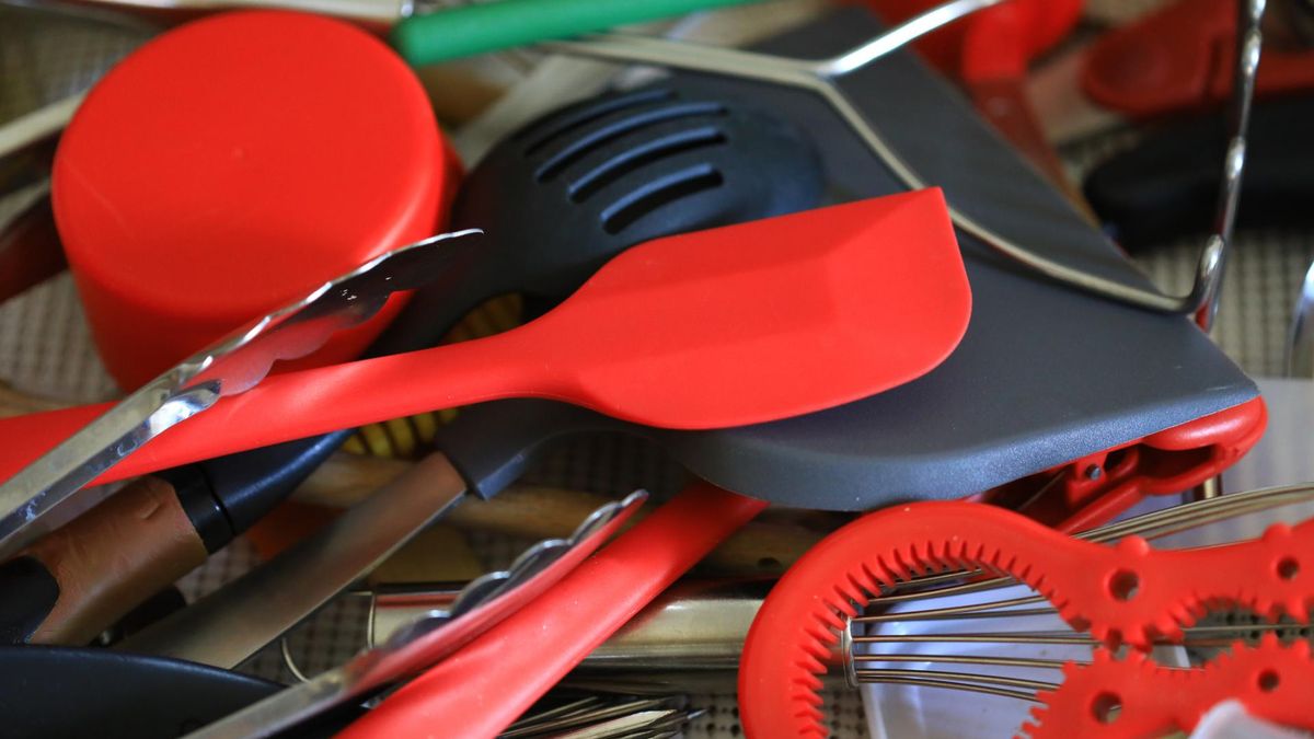 Do jedzenia mogą przenikać szkodliwe dla zdrowia substancje