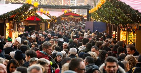 Ostrzeżenia dla podróżnych. Chodzi o jarmarki świąteczne w Niemczech i Belgii