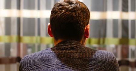 Wychował się wśród Romów. "Widziałem, jak tata traktuje mamę"