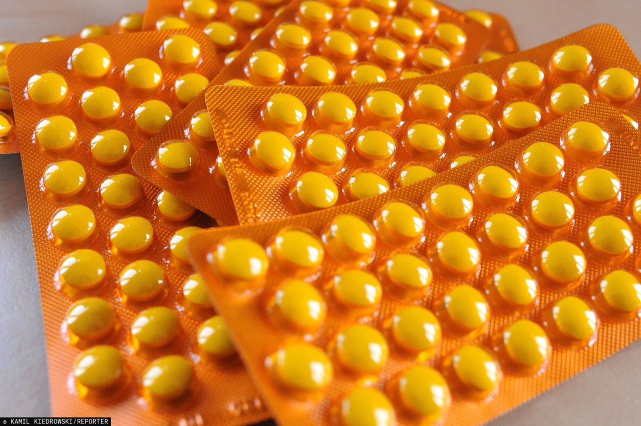 Balancing vitamin C: Benefits, controversies, and risks