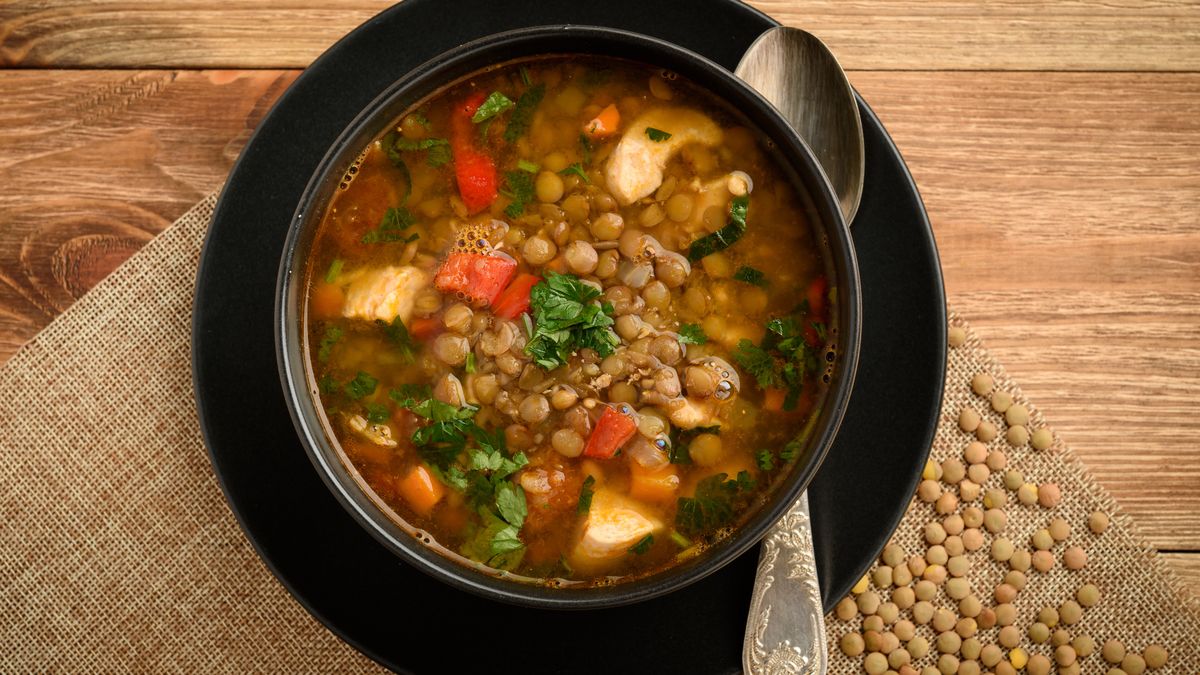 Zupa z zielonej soczewicy