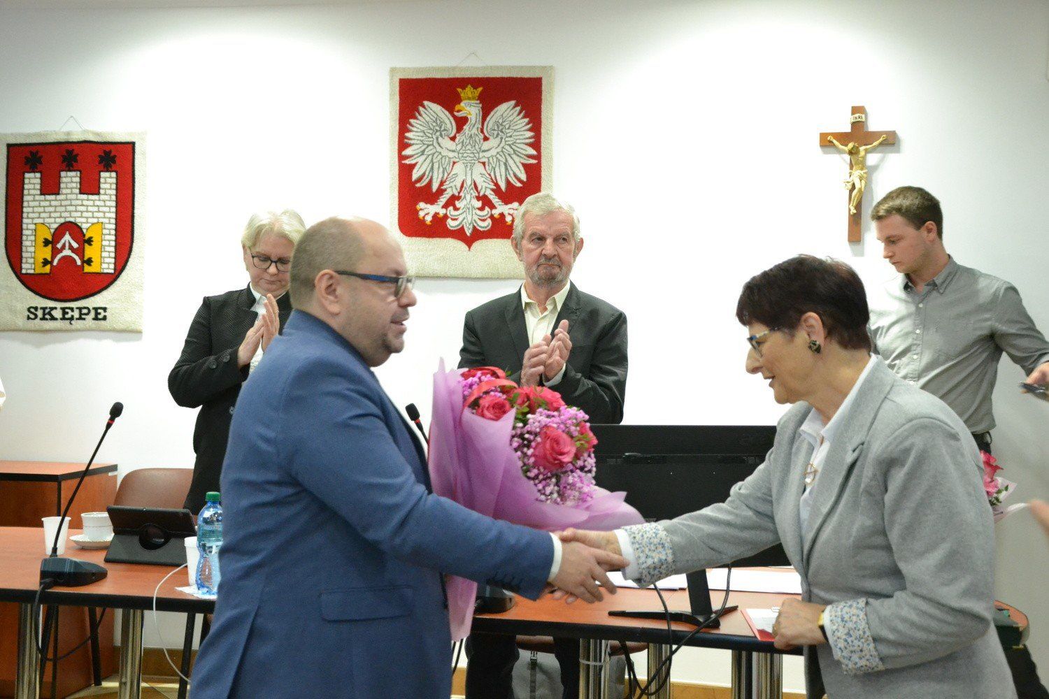 Bożena Ciesielska z tytułem &#34;Zasłużona dla miasta i gminy Skępe&#34;