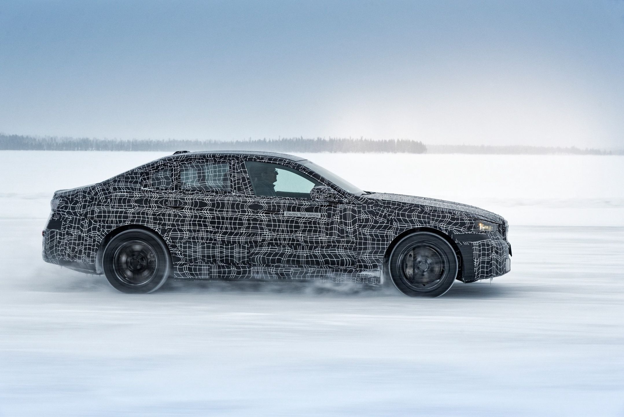 BMW i5 - zdjęcia z testów
