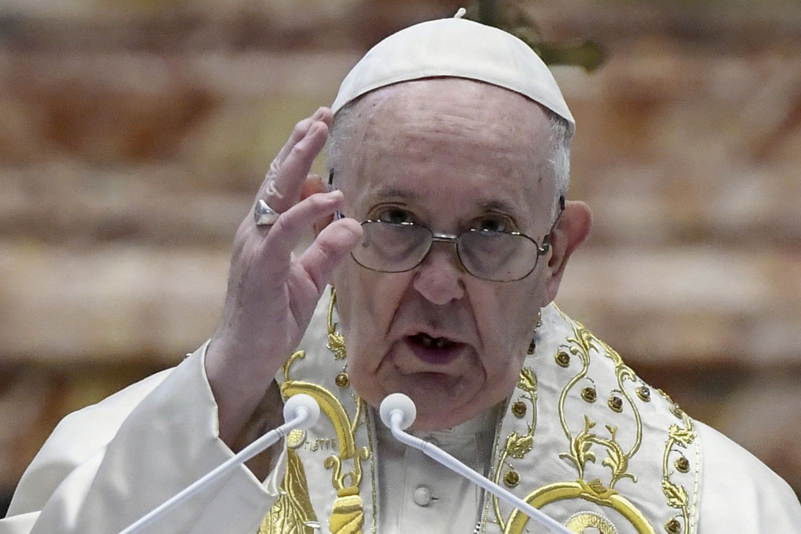 "Skandaliczne". Papież Franciszek w Wielkanoc przemówił do świata