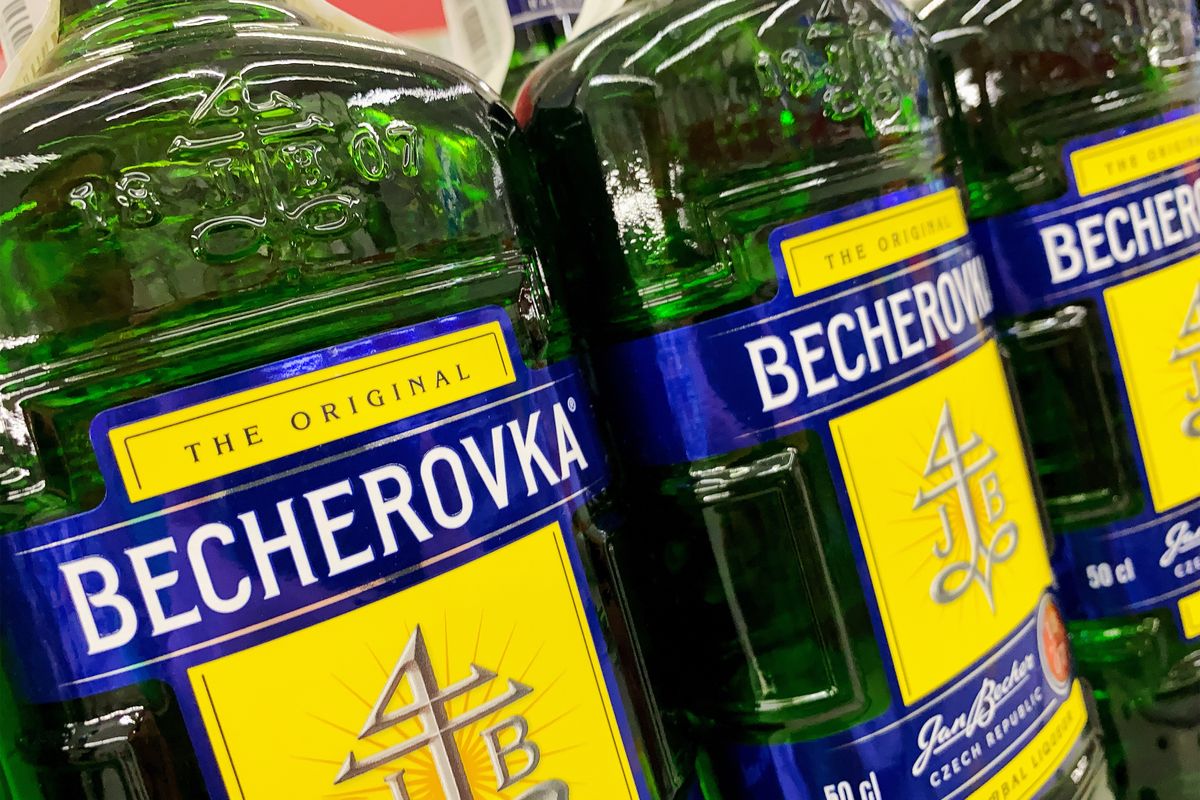 Polish food giant buys Czech company Becherovka.  “Strengthen the position”