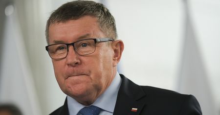 Poseł PiS broni Glapińskiego przed Trybunałem Stanu. "Oskarżać murarza o to, że zbudował dom"