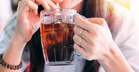 Złe wieści dla fanów coli zero. Badania trwały dekadę, objęły 100 tys. osób