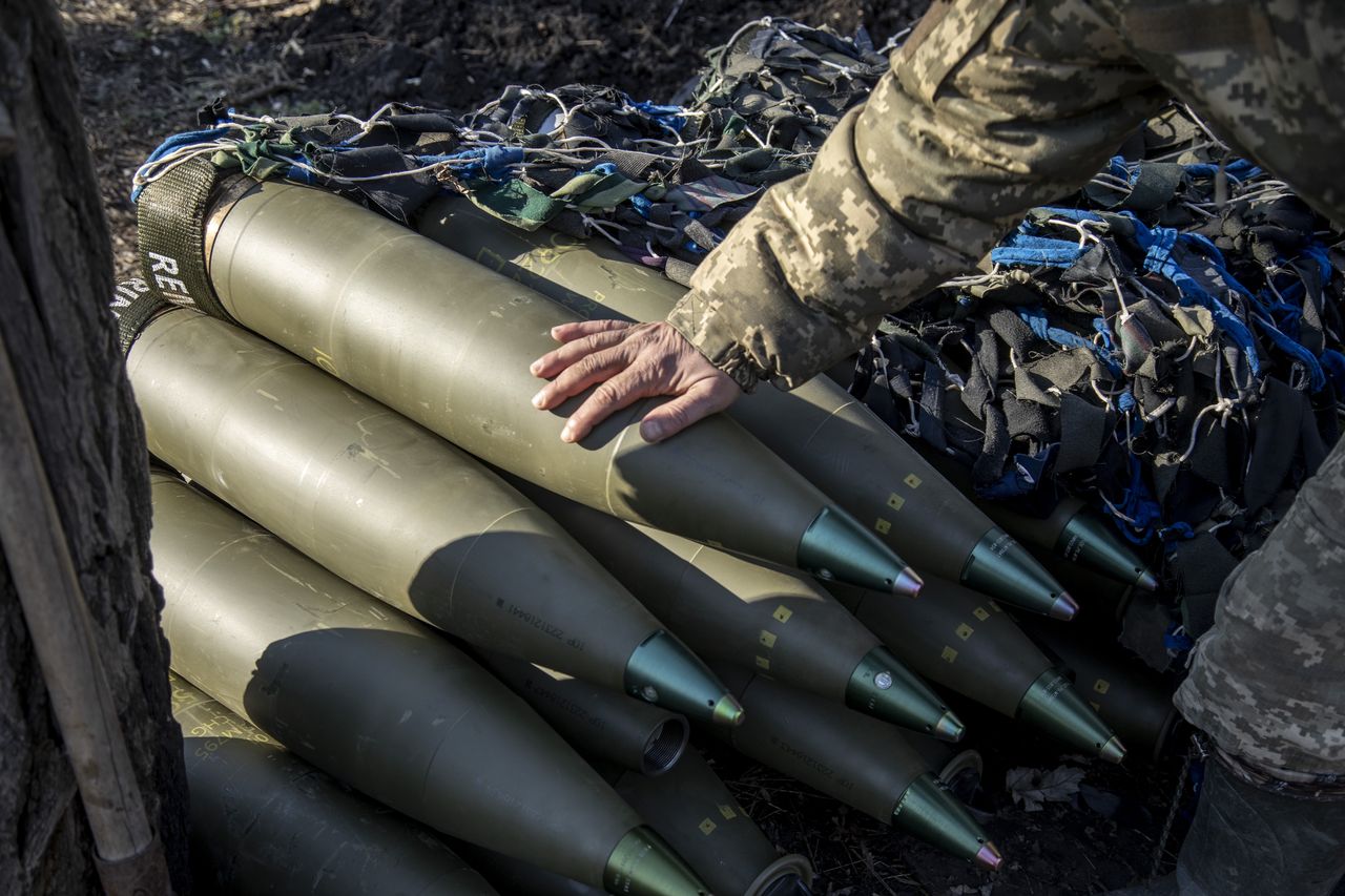 Israel offers to arm Ukraine with captured Russian weapons