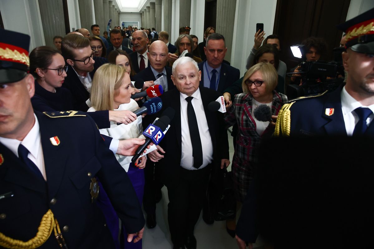 Jarosław Kaczyński ma zostać wezwany przed sejmową komisję śledczą ds. wyborów kopertowych 