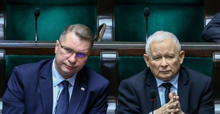 "Różne punkty widzenia". Czarnek o sporze wewnątrz partii