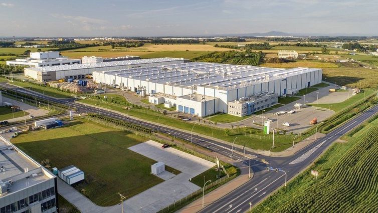 Wrocław. Miasto potentatem motoryzacyjnym w regionie. Wkrótce ruszy produkcja kolejnych części do samochodów elektrycznych