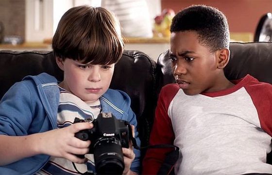 Drukowanie się przydaje - przekonuje Canon w przewrotnej kampanii reklamowej