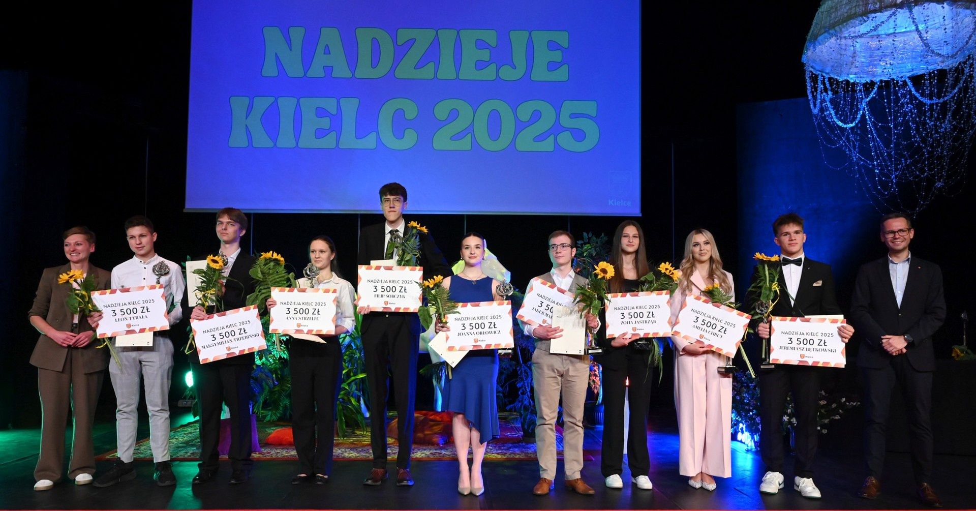 &#34;Nadzieje Kielc&#34;, czyli nagrody dla najzdolniejszych uczniów z największymi osiągnięciami rozdane