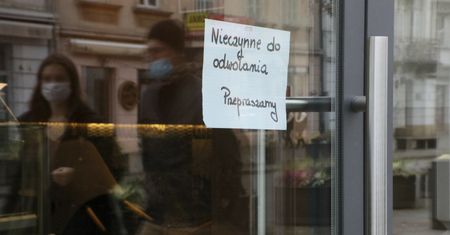 Lockdown w całej Polsce. Nowe obostrzenia zabolą. "Nie widzę innej drogi"
