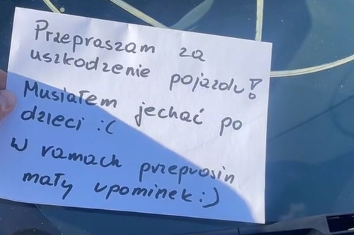 Jego samochód został uszkodzony. Sprawca zostawił mu "mały upominek". Całość to ustawka?