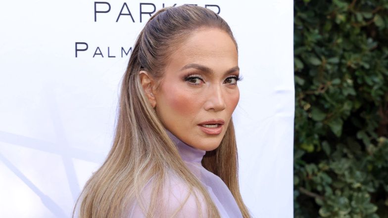 Instagram kontra rzeczywistość. Jennifer Lopez poniosło z retuszem...