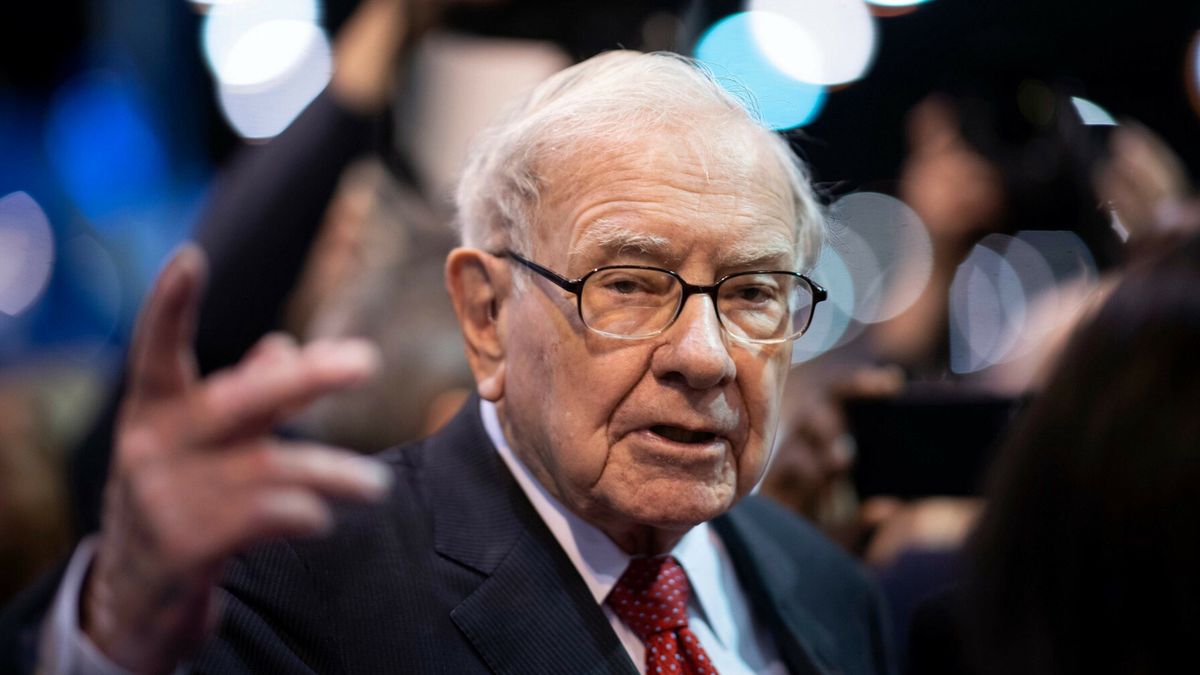 Warren Buffett powoli przekonuje się do kryptowalut? Coś w jego podejściu drgnęło.