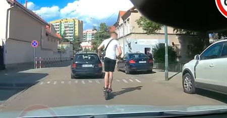 Zatrąbił na mężczyznę na hulajnodze. Wtedy się zaczęło