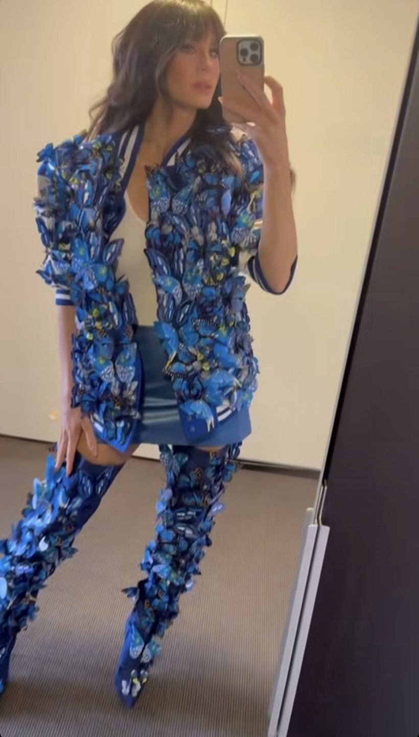 Sylwia Grzeszczak w stylizacji z motywem 3D