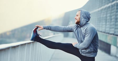 Założysz do półbutów i adidasów. Skarpety doskonałe na jesienne chłody