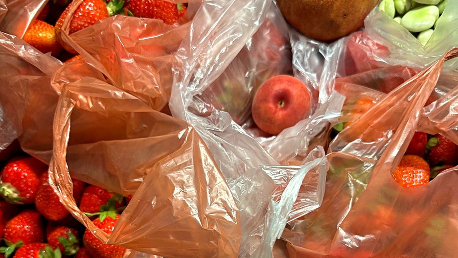 Domowe triki na przechowywanie owoców