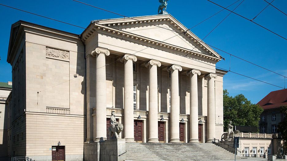 Teatr Wielki im. Stanisława Moniuszki w Poznaniu fasada